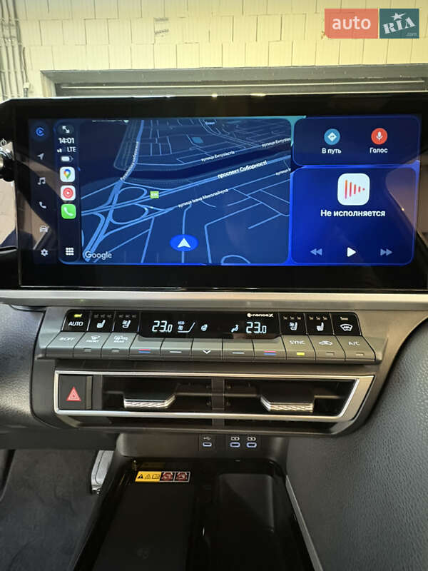 Седан Toyota Camry 2024 в Києві