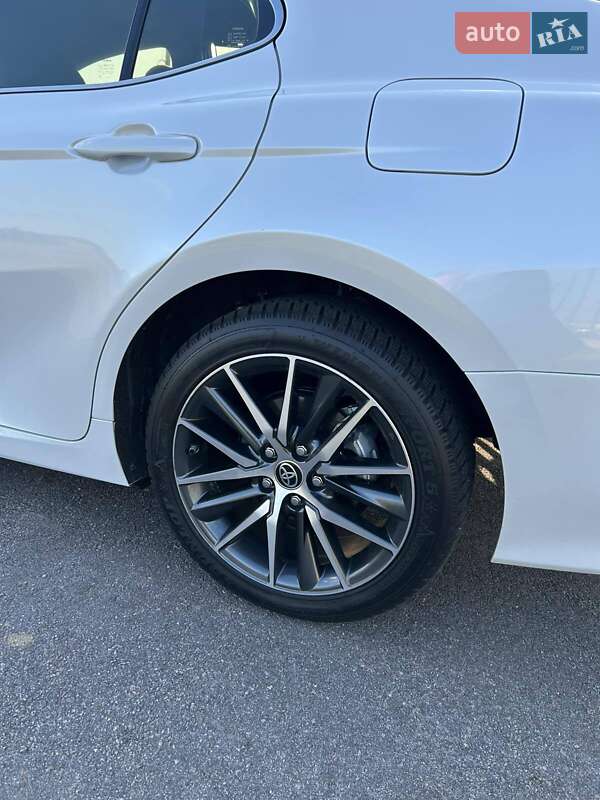 Седан Toyota Camry 2021 в Броварах