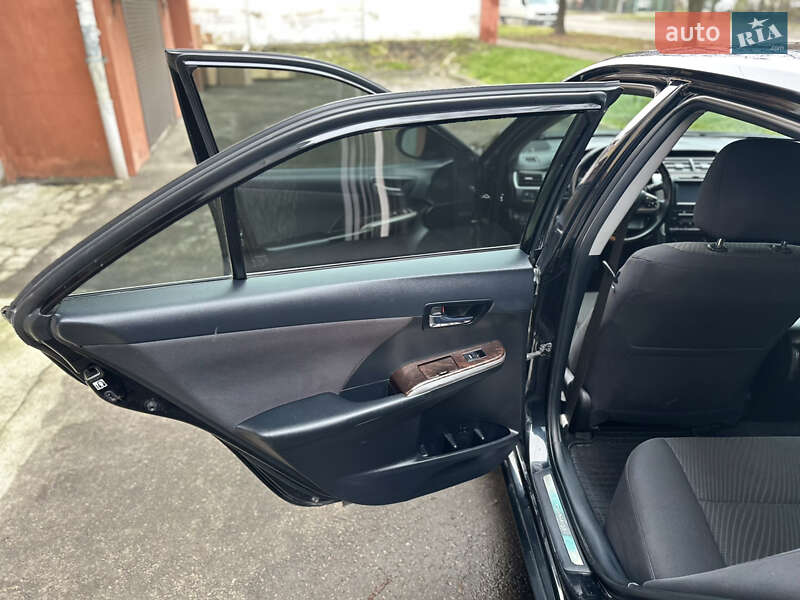 Седан Toyota Camry 2016 в Львове