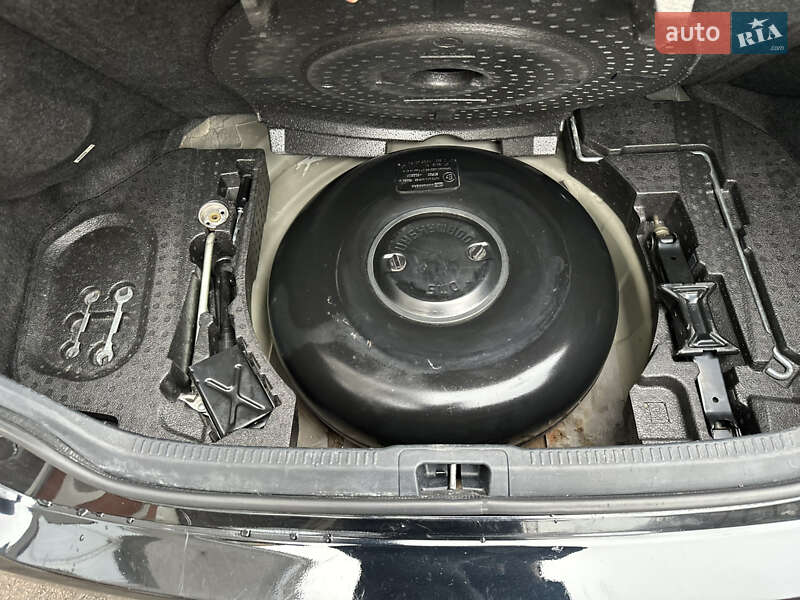 Седан Toyota Camry 2016 в Львове