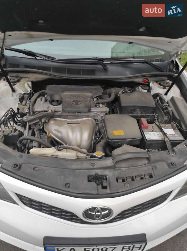 Седан Toyota Camry 2013 в Києві фото 10 Седан Toyota Camry 2013 в Києві