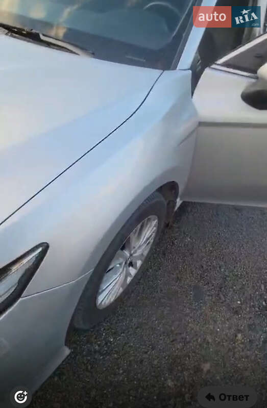 Седан Toyota Camry 2017 в Киеве