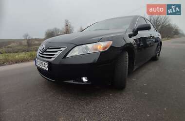 Седан Toyota Camry 2008 в Ківерцях