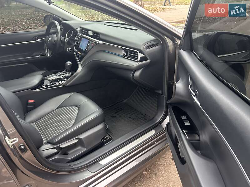 Седан Toyota Camry 2019 в Киеве фото 38 Седан Toyota Camry 2019 в Киеве