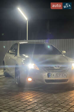 Седан Toyota Camry 2007 в Рівному
