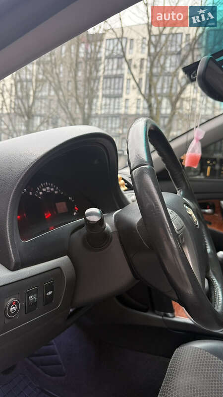 Седан Toyota Camry 2008 в Ужгороді