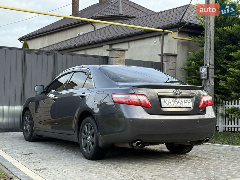 Седан Toyota Camry 2008 в Одессе