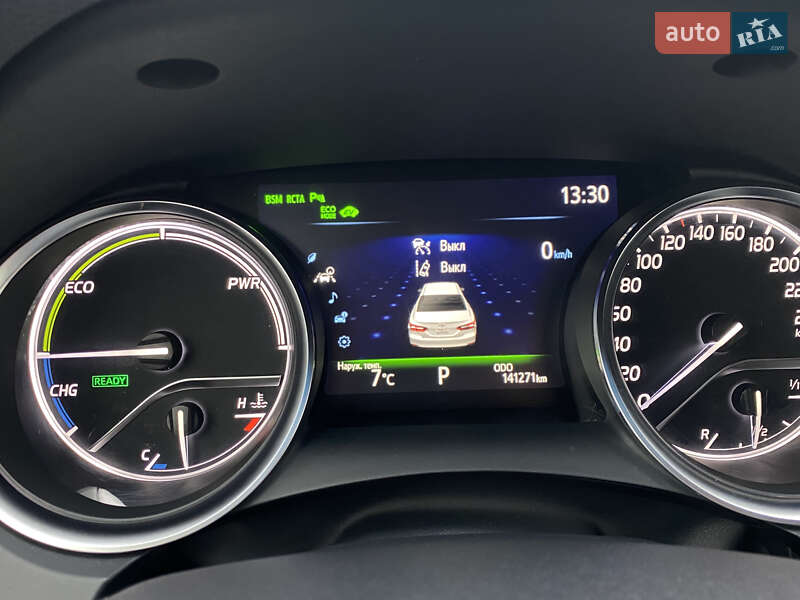 Седан Toyota Camry 2020 в Киеве