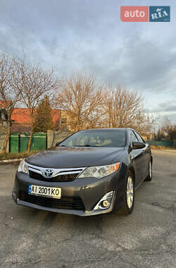 Седан Toyota Camry 2013 в Києві