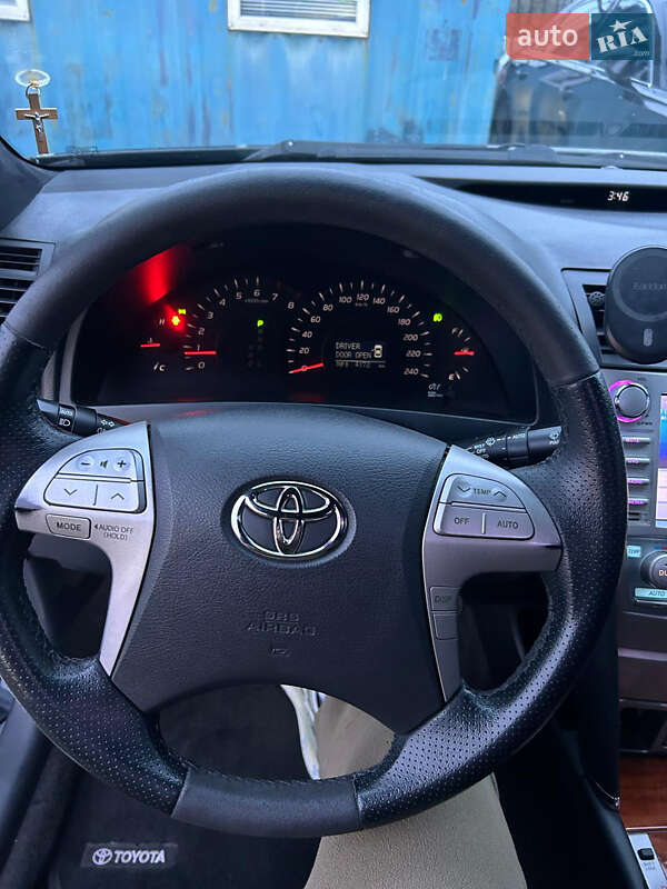 Седан Toyota Camry 2007 в Вышгороде