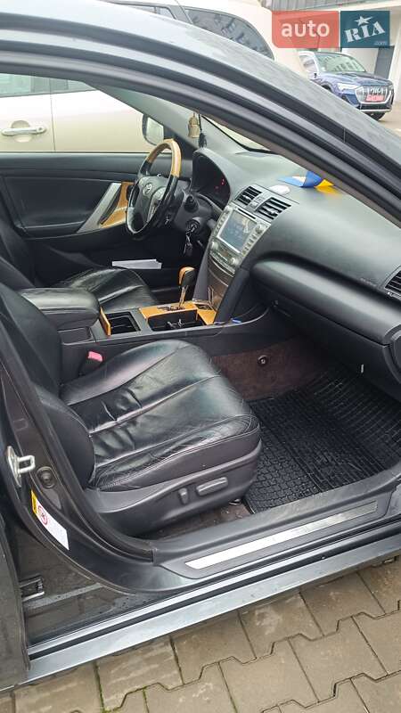 Седан Toyota Camry 2006 в Луцьку