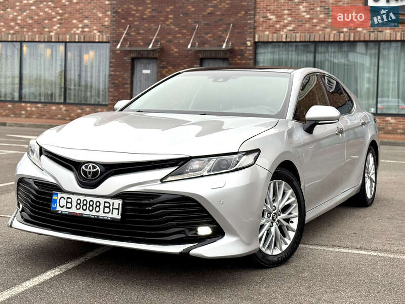 Седан Toyota Camry 2017 в Киеве фото 2 Седан Toyota Camry 2017 в Киеве