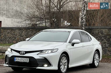 Седан Toyota Camry 2021 в Киеве