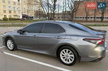 Седан Toyota Camry 2021 в Кропивницькому