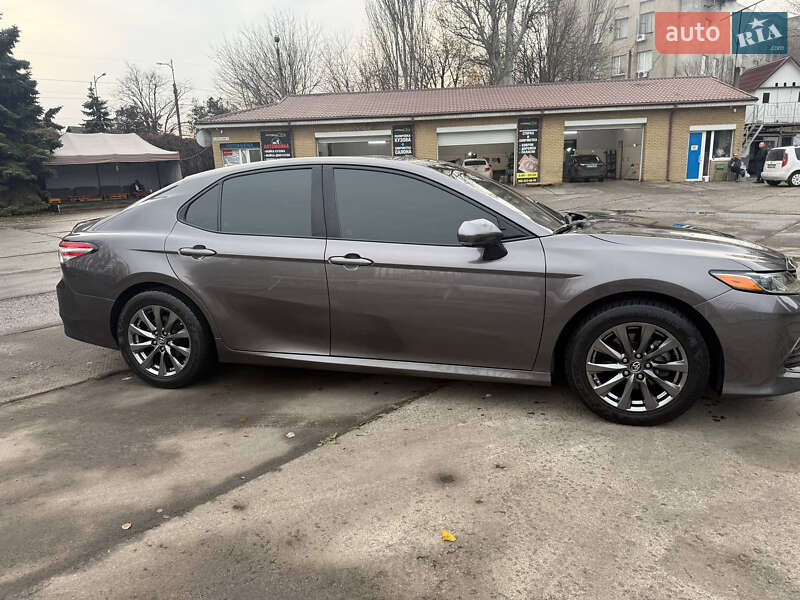 Toyota Camry 2018