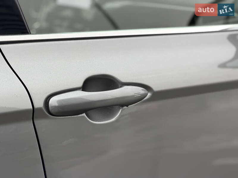 Седан Toyota Camry 2023 в Києві фото 14 Седан Toyota Camry 2023 в Києві