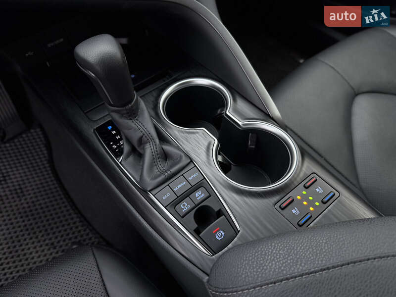 Седан Toyota Camry 2023 в Києві фото 39 Седан Toyota Camry 2023 в Києві