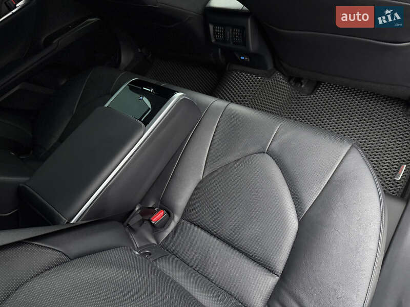 Седан Toyota Camry 2023 в Києві фото 49 Седан Toyota Camry 2023 в Києві