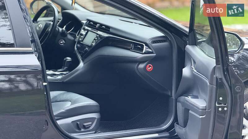 Седан Toyota Camry 2019 в Киеве фото 18 Седан Toyota Camry 2019 в Киеве