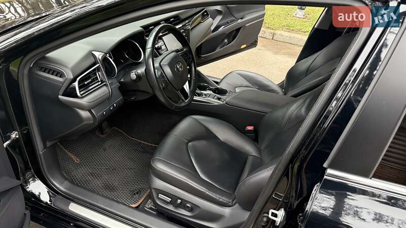 Седан Toyota Camry 2019 в Киеве фото 21 Седан Toyota Camry 2019 в Киеве