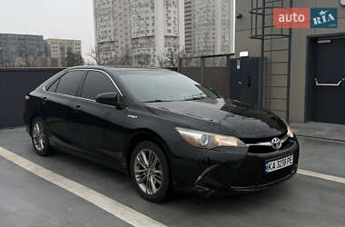 Седан Toyota Camry 2015 в Киеве