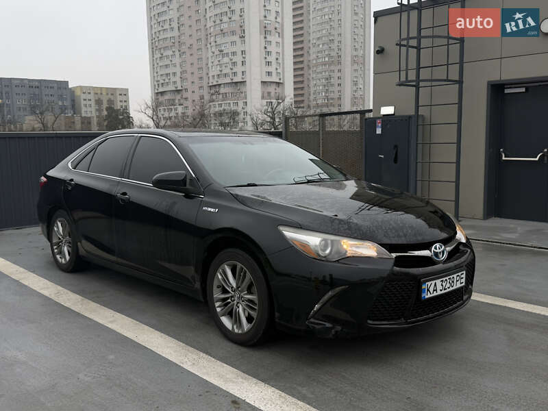 Toyota Camry 2015