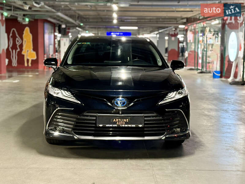 Седан Toyota Camry 2021 в Харкові