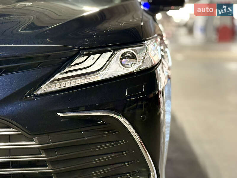 Седан Toyota Camry 2021 в Харкові
