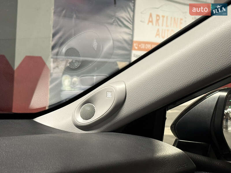 Седан Toyota Camry 2021 в Харкові