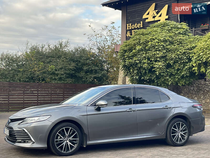 Седан Toyota Camry 2023 в Ровно фото 11 Седан Toyota Camry 2023 в Ровно