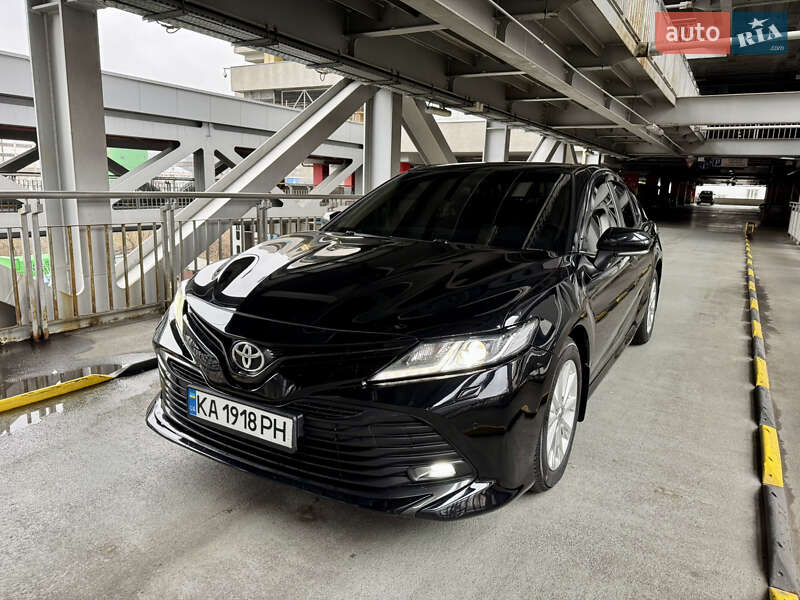 Toyota Camry 2018