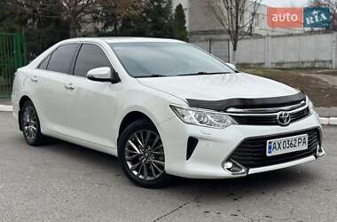 Седан Toyota Camry 2015 в Харкові