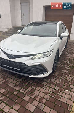 Седан Toyota Camry 2021 в Запоріжжі