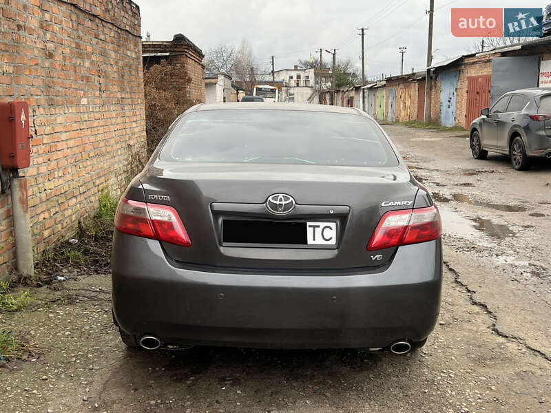 Седан Toyota Camry 2006 в Белой Церкви