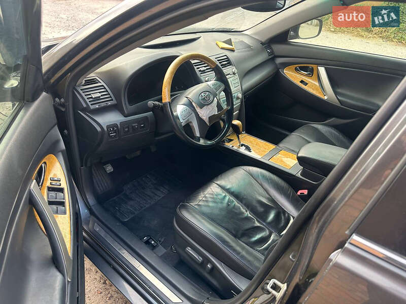 Седан Toyota Camry 2006 в Белой Церкви