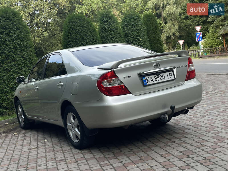 Седан Toyota Camry 2002 в Дрогобыче