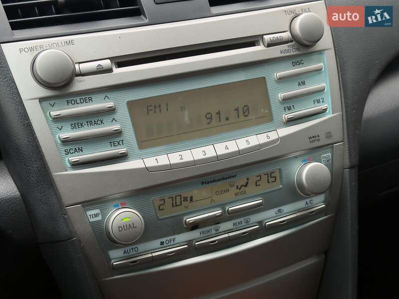 Седан Toyota Camry 2008 в Львові