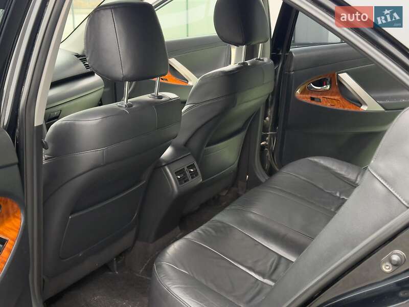 Седан Toyota Camry 2008 в Львові