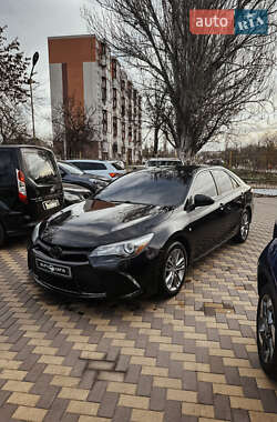 Седан Toyota Camry 2015 в Николаеве