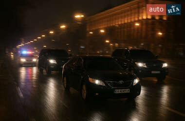 Седан Toyota Camry 2008 в Києві