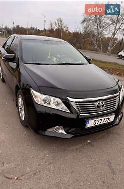 Седан Toyota Camry 2011 в Смеле