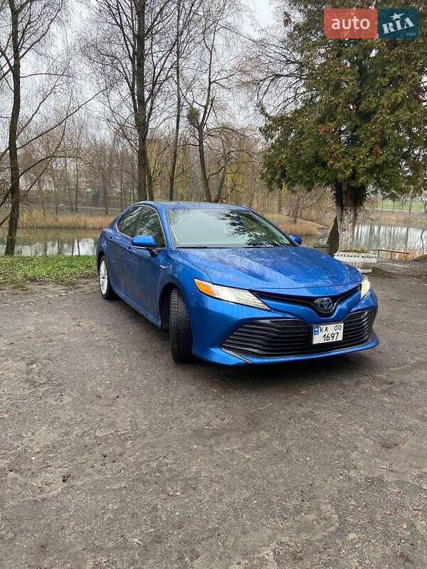 Седан Toyota Camry 2019 в Киеве фото Седан Toyota Camry 2019 в Киеве