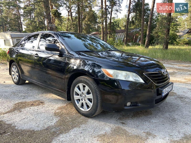Седан Toyota Camry 2008 в Києві
