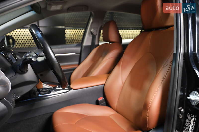 Седан Toyota Camry 2017 в Луцке фото 14 Седан Toyota Camry 2017 в Луцке