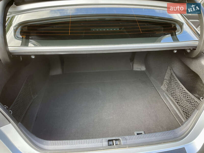 Седан Toyota Camry 2020 в Киеве фото 42 Седан Toyota Camry 2020 в Киеве