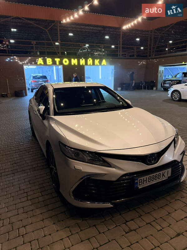 Седан Toyota Camry 2022 в Одесі фото Седан Toyota Camry 2022 в Одесі
