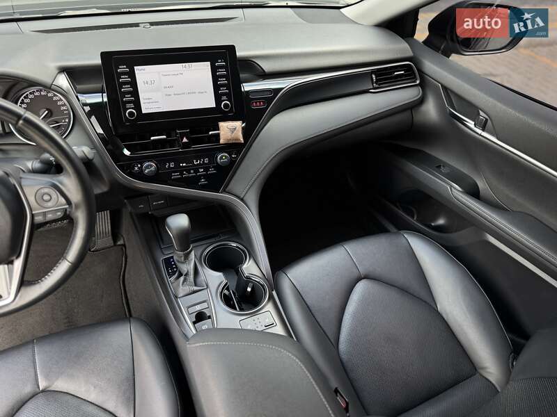 Седан Toyota Camry 2021 в Житомире