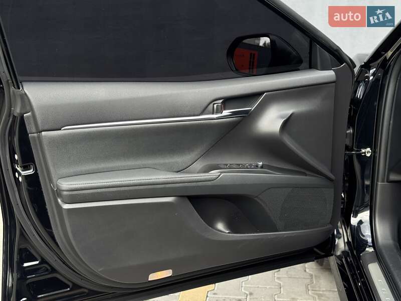 Седан Toyota Camry 2021 в Житомире