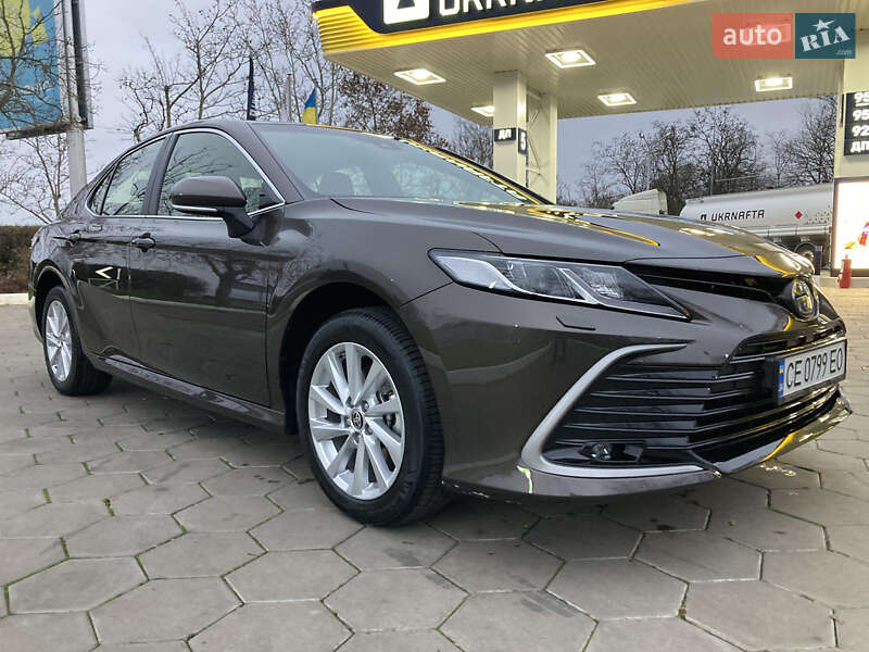 Седан Toyota Camry 2023 в Одессе