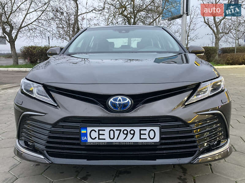 Седан Toyota Camry 2023 в Одессе